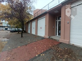 Garáž Buzludža, Veliko Tarnovo