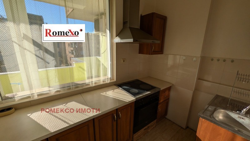 Продава ЕТАЖ ОТ КЪЩА, гр. Пловдив, Христо Смирненски, снимка 5 - Етаж от къща - 53354933