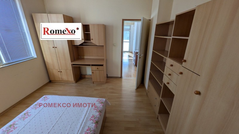 Продава ЕТАЖ ОТ КЪЩА, гр. Пловдив, Христо Смирненски, снимка 8 - Етаж от къща - 53354933