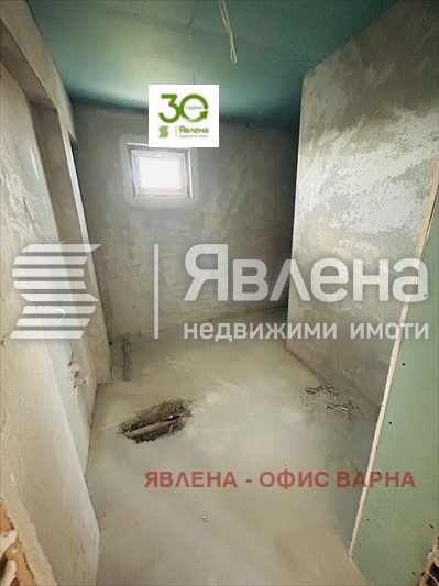 Продава КЪЩА, гр. Варна, м-т Добрева чешма, снимка 16 - Къщи - 48524967