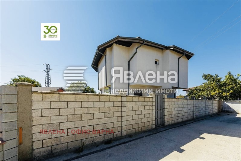 Продава КЪЩА, гр. Варна, м-т Добрева чешма, снимка 3 - Къщи - 48524967