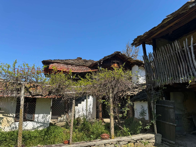 Продава КЪЩА, с. Малиново, област Ловеч, снимка 11 - Къщи - 53301881