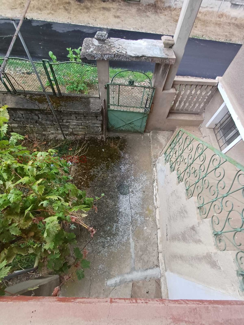 Продава КЪЩА, с. Чирен, област Враца, снимка 3 - Къщи - 52781280