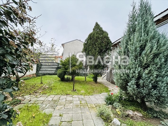 Продава КЪЩА, гр. Варна, Център, снимка 3 - Къщи - 53091767