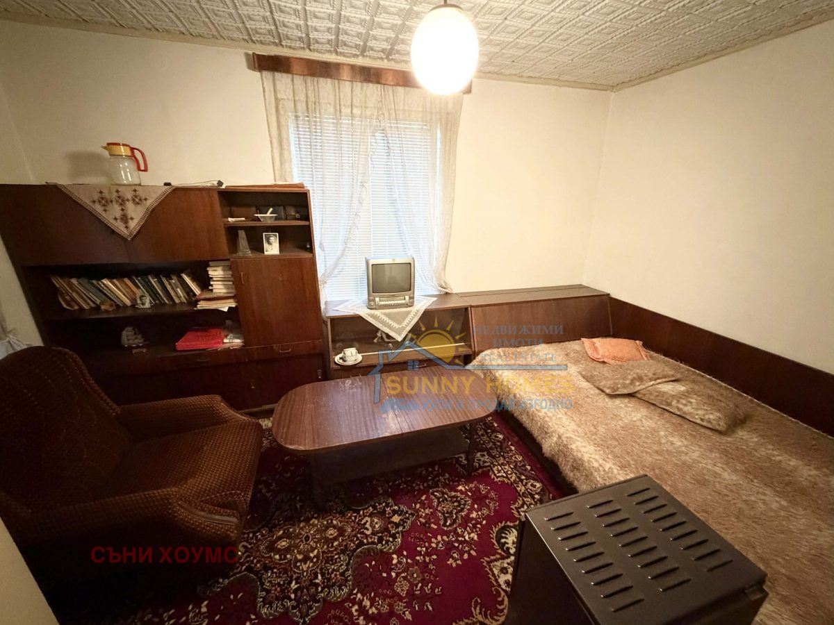 Продава КЪЩА, с. Драгижево, област Велико Търново, снимка 8 - Къщи - 54079144