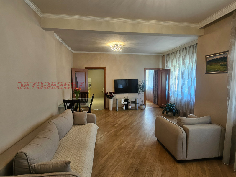Продава 4-СТАЕН в град София, Иван Вазов - 127 кв.м / 865 000 € » 1 691 792.95 лв.