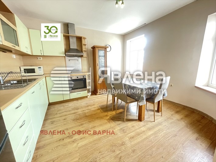 Продава 3-СТАЕН, гр. Варна, Централна поща, снимка 1 - Aпартаменти - 47124259