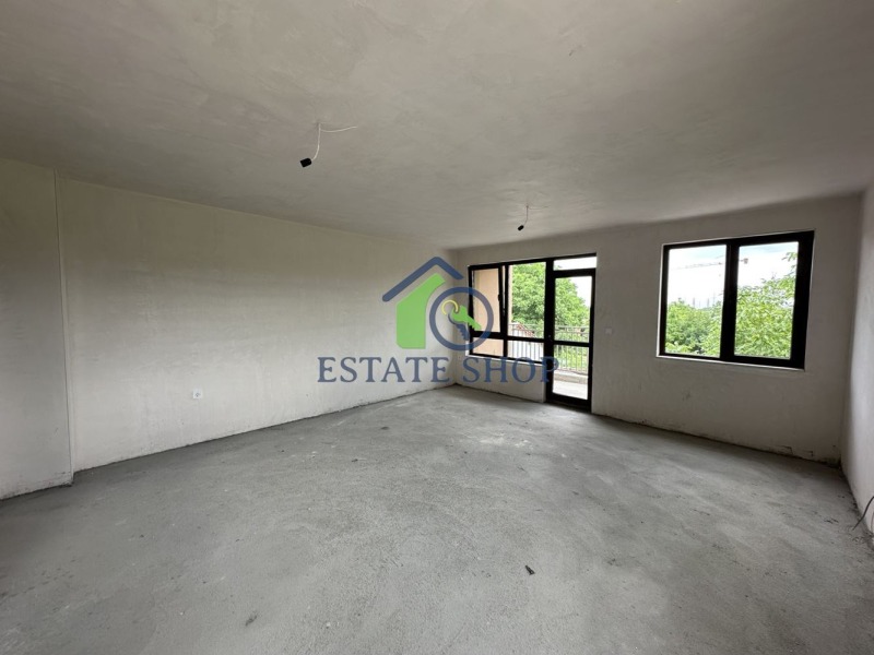 In vendita  2 camere da letto Plovdiv , Ostromila , 148 mq | 60266881