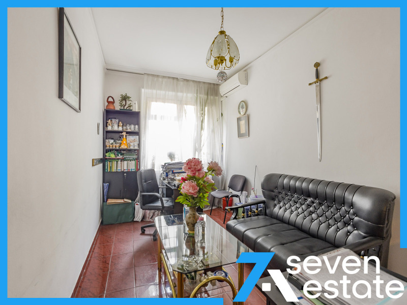 Продава 3-СТАЕН, гр. София, Център