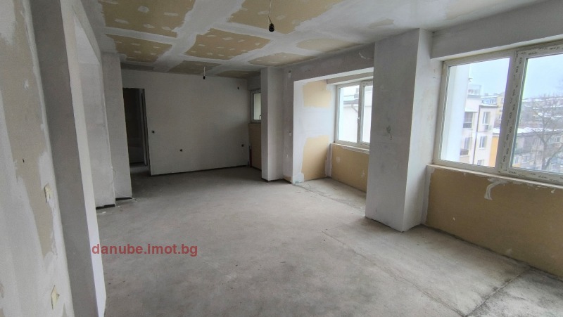 Продава 3-СТАЕН, гр. Русе, Център, снимка 3 - Апартаменти - 53498465