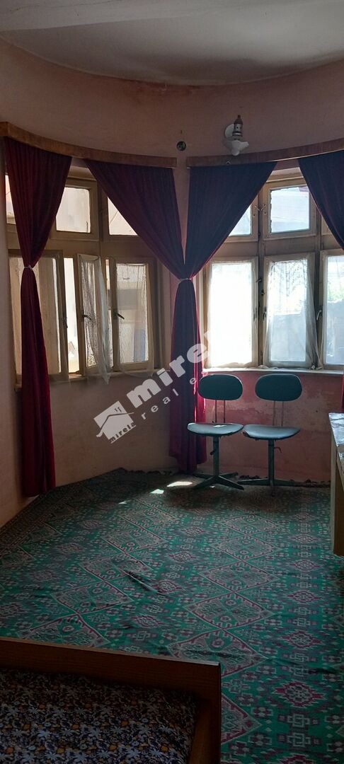 Продава ЕТАЖ ОТ КЪЩА, гр. Ямбол, Каргон, снимка 4 - Етаж от къща - 56126277