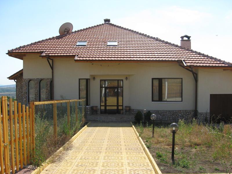 Продава  Къща област Перник , с. Видрица , 375 кв.м | 82241034