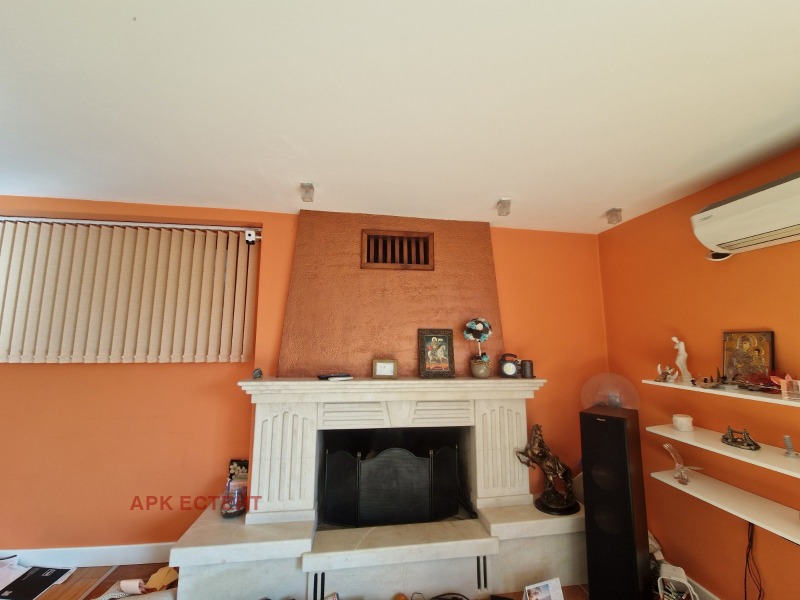 Продава КЪЩА, с. Големо Бучино, област Перник, снимка 3 - Къщи - 50202661