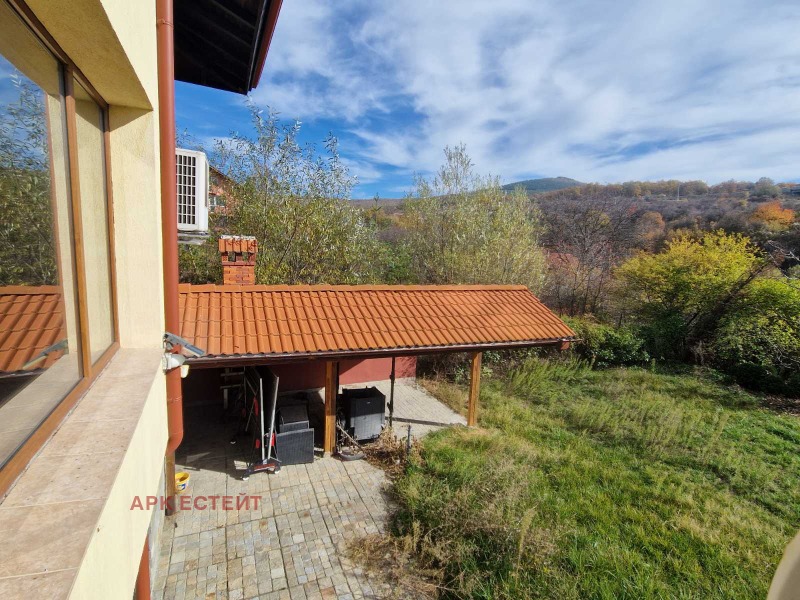 Продава КЪЩА, с. Големо Бучино, област Перник, снимка 5 - Къщи - 50202661