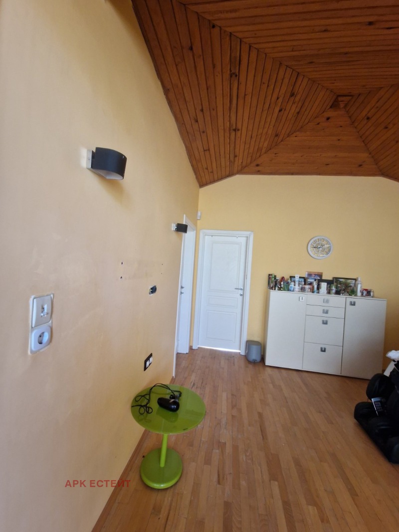 Продава КЪЩА, с. Големо Бучино, област Перник, снимка 8 - Къщи - 50202661