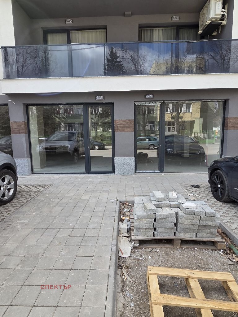 Продава МАГАЗИН, гр. Перник, Изток, снимка 3 - Магазини - 54514303