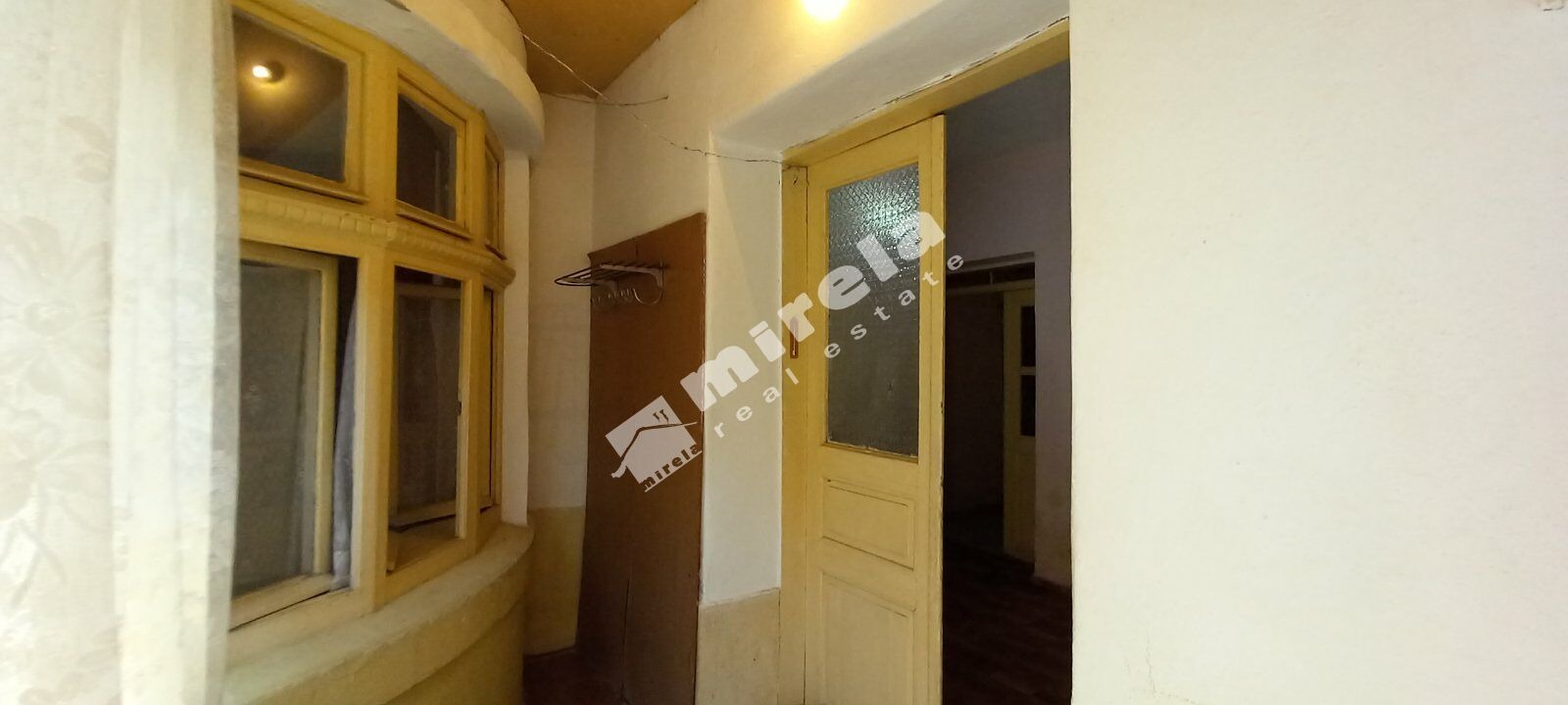 Продава ЕТАЖ ОТ КЪЩА, гр. Ямбол, Каргон, снимка 11 - Етаж от къща - 56126277