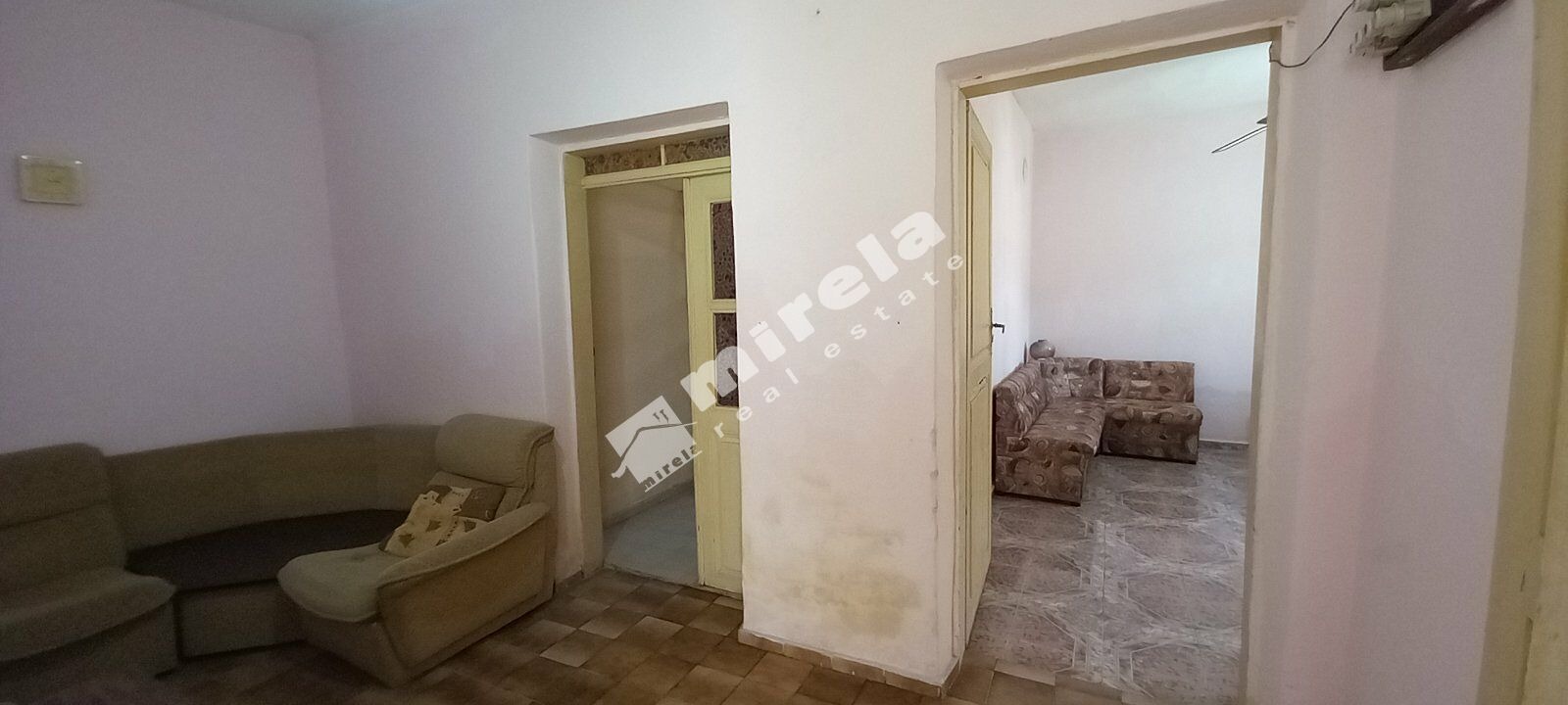 Продава ЕТАЖ ОТ КЪЩА, гр. Ямбол, Каргон, снимка 12 - Етаж от къща - 56126277