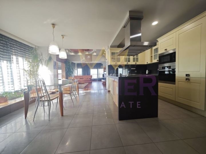 En venta  3 dormitorios región Burgas , Nesebar , 150 metros cuadrados | 93716273 - imagen [6]