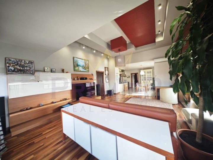 En venta  3 dormitorios región Burgas , Nesebar , 150 metros cuadrados | 93716273 - imagen [5]