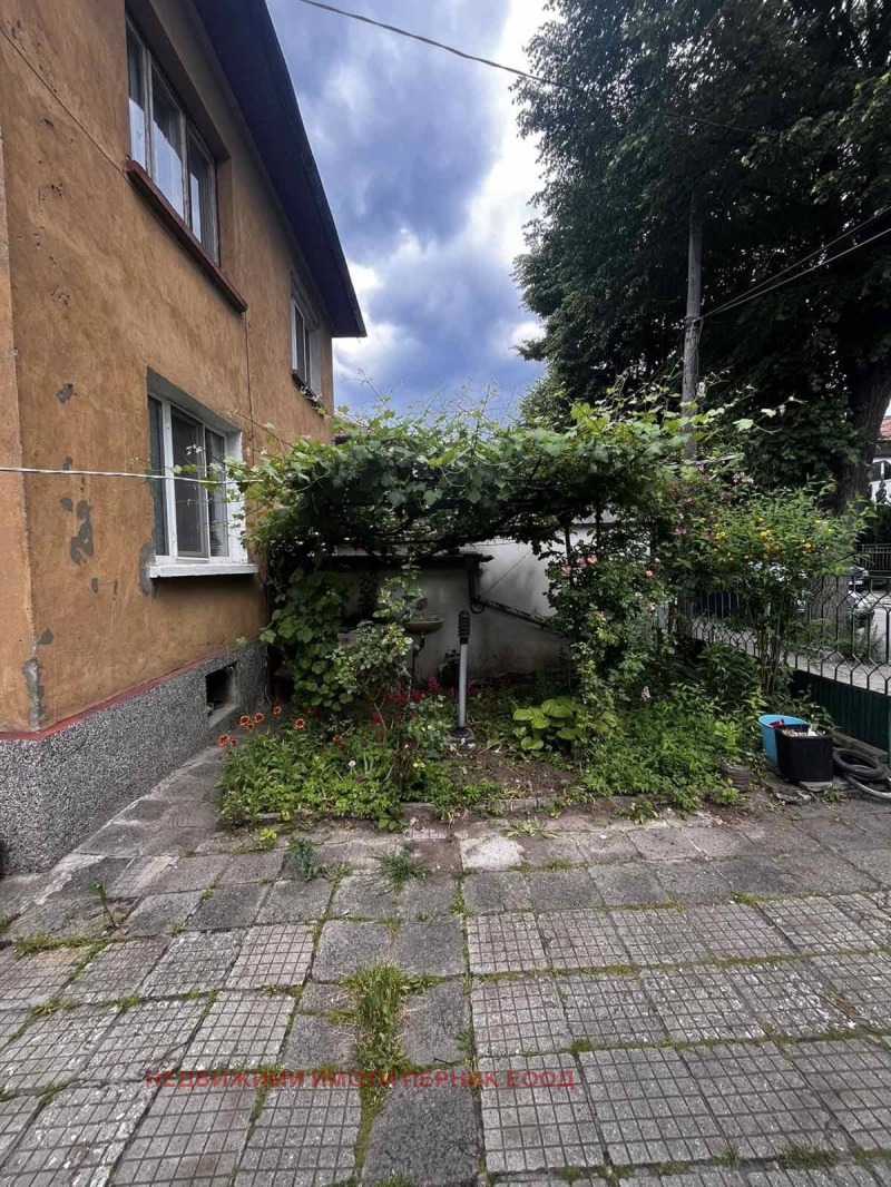 Te koop  Huis Pernik , Iztok , 93 m² | 26692546 - afbeelding [2]