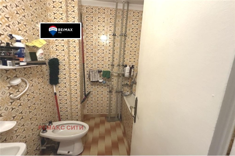 Eladó  2 hálószobás Sofia , Centar , 105 négyzetméter | 17049174 - kép [13]