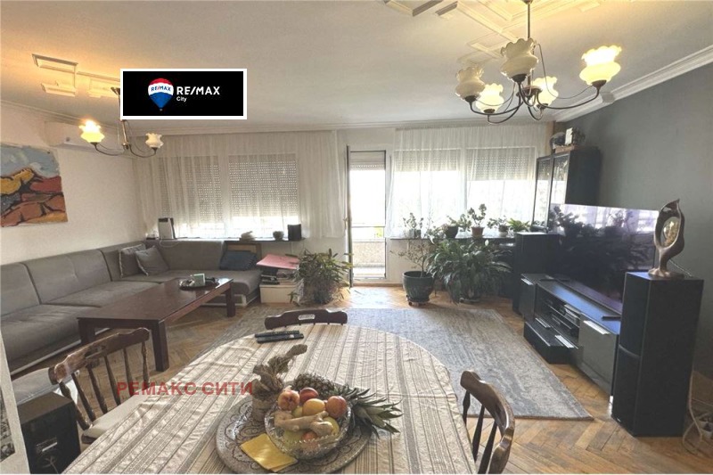 Eladó  2 hálószobás Sofia , Centar , 105 négyzetméter | 17049174 - kép [2]