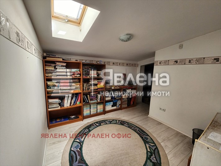 Продава МНОГОСТАЕН, гр. София, Център, снимка 16 - Апартаменти - 56089585