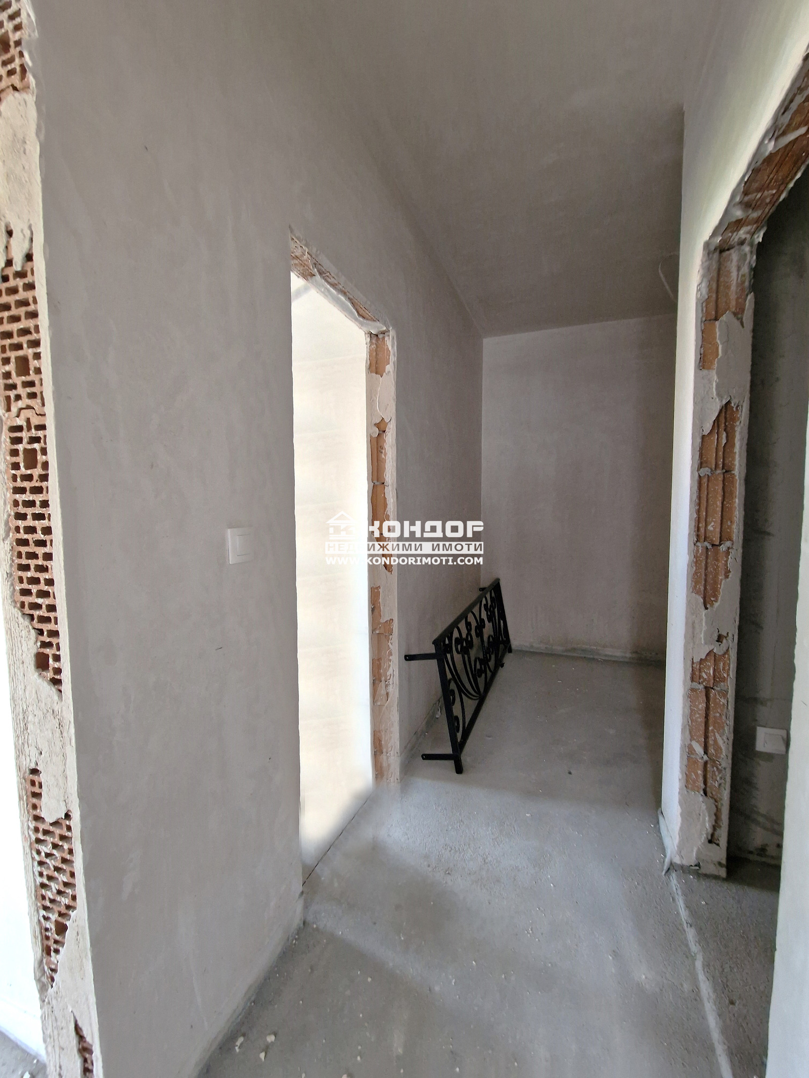 Продава 2-СТАЕН, гр. Пловдив, Кършияка, снимка 2 - Апартаменти - 51258370