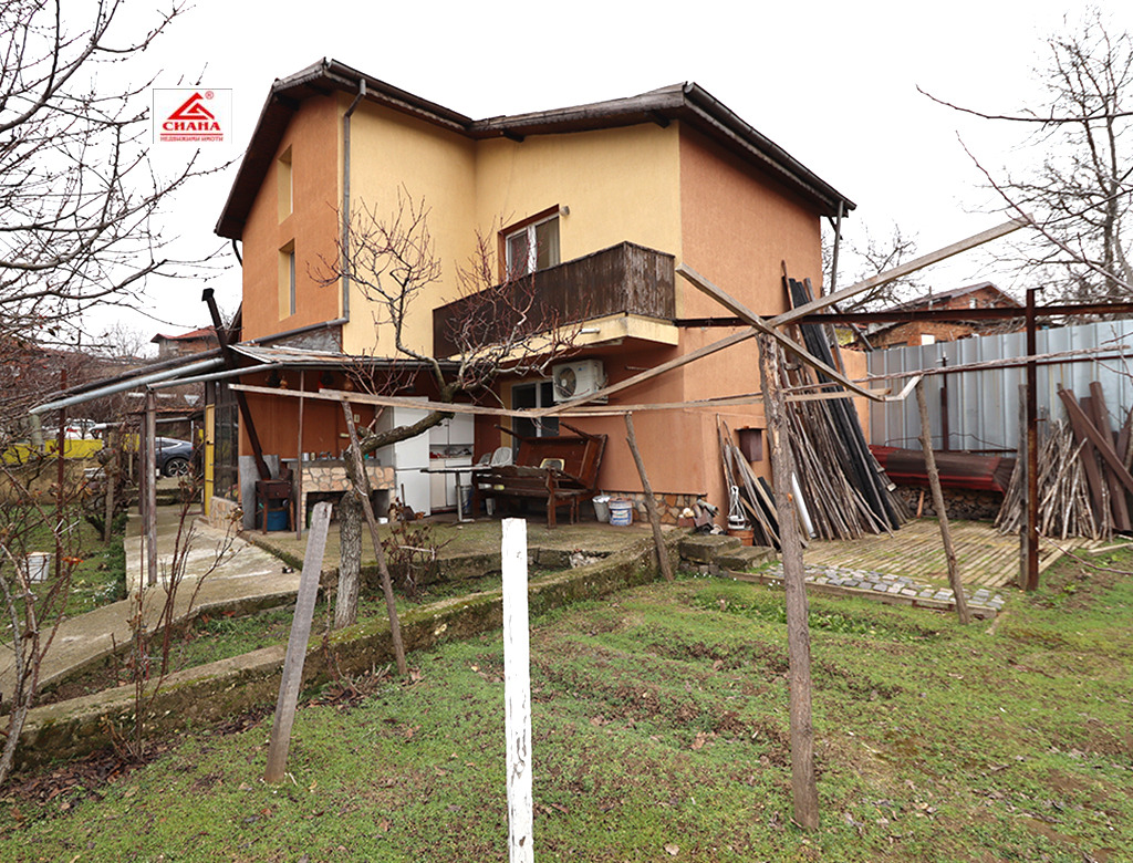 Продава КЪЩА, гр. Русе, Долапите