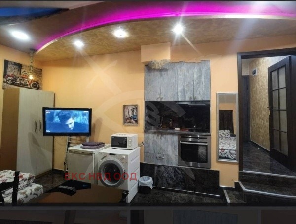 Продава  1-стаен град Пловдив , Кършияка , 37 кв.м | 20330800 - изображение [2]