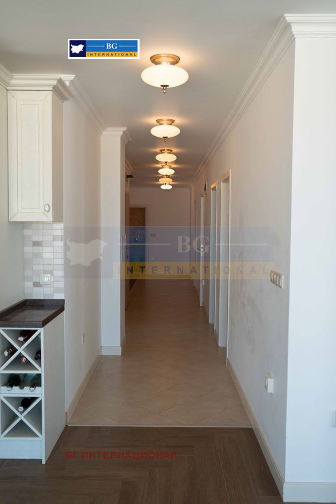 Продава МНОГОСТАЕН, гр. Черноморец, област Бургас, снимка 3 - Апартаменти - 51220383