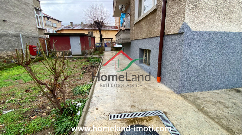 Продава ЕТАЖ ОТ КЪЩА, гр. Пазарджик, Център, снимка 9 - Етаж от къща - 53382238