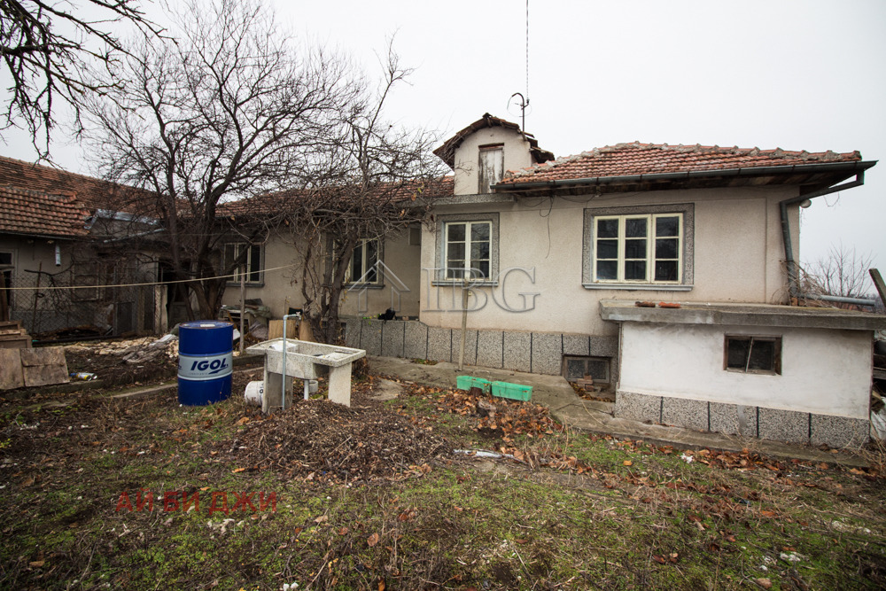 Продава КЪЩА, с. Иваново, област Русе