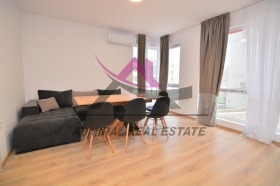 1 quarto Vazrajdane 3, Varna 2