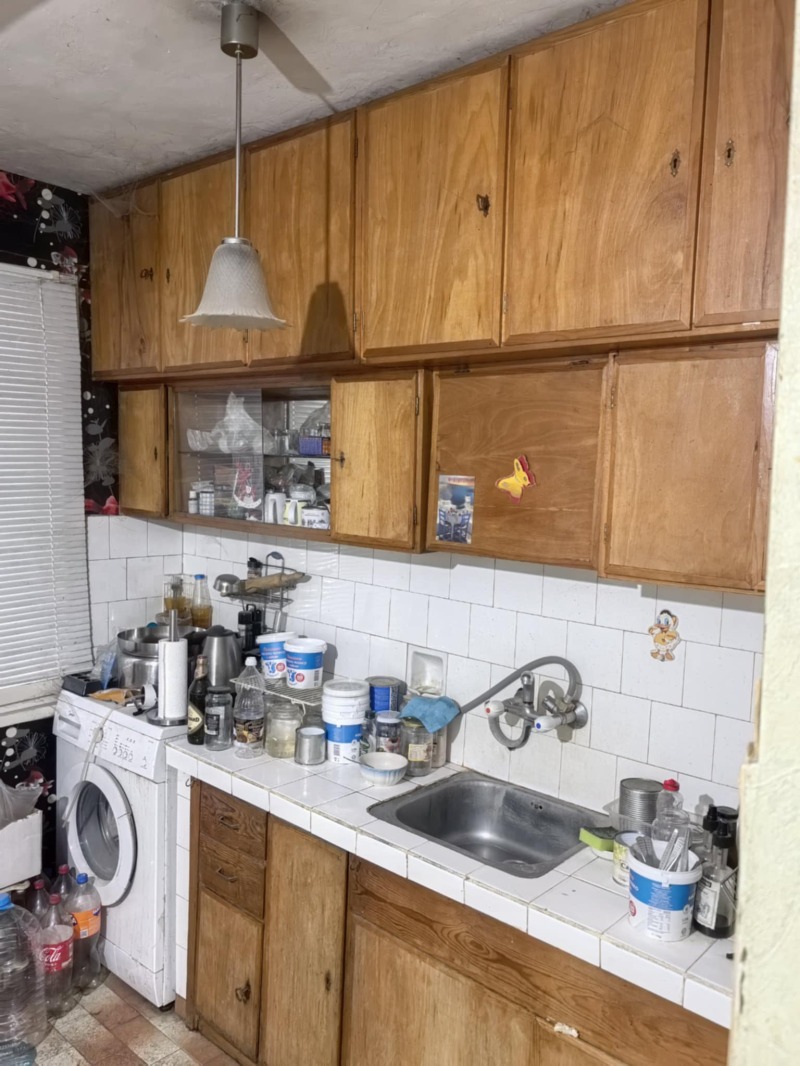 Продава 3-СТАЕН, гр. Плевен, Идеален център