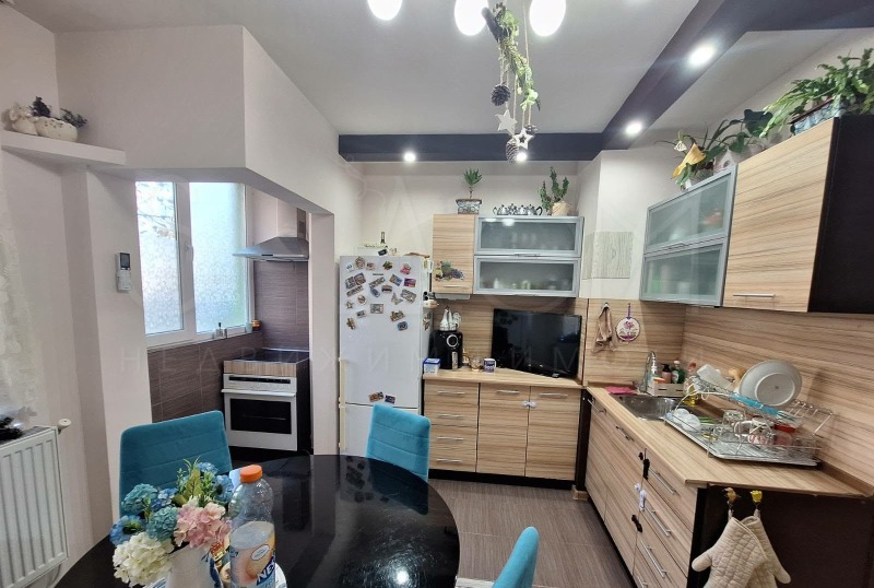 Продава 4-СТАЕН, гр. Стара Загора, Три чучура - юг, снимка 6 - Апартаменти - 53197494