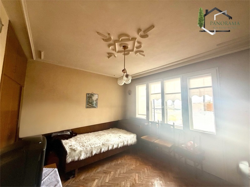 Продава МНОГОСТАЕН, гр. Шумен, Пожарната, снимка 4 - Апартаменти - 52559594