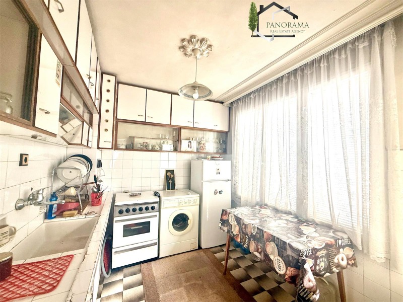 Продава МНОГОСТАЕН, гр. Шумен, Пожарната, снимка 5 - Апартаменти - 52559594