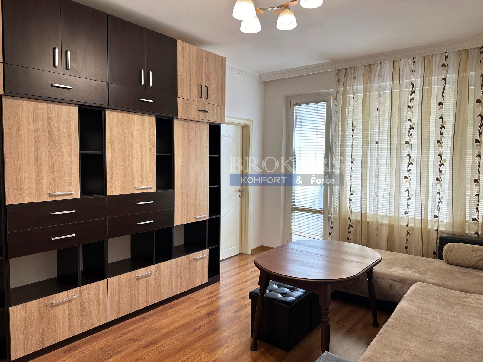 Продава 3-СТАЕН, гр. Варна, Автогара
