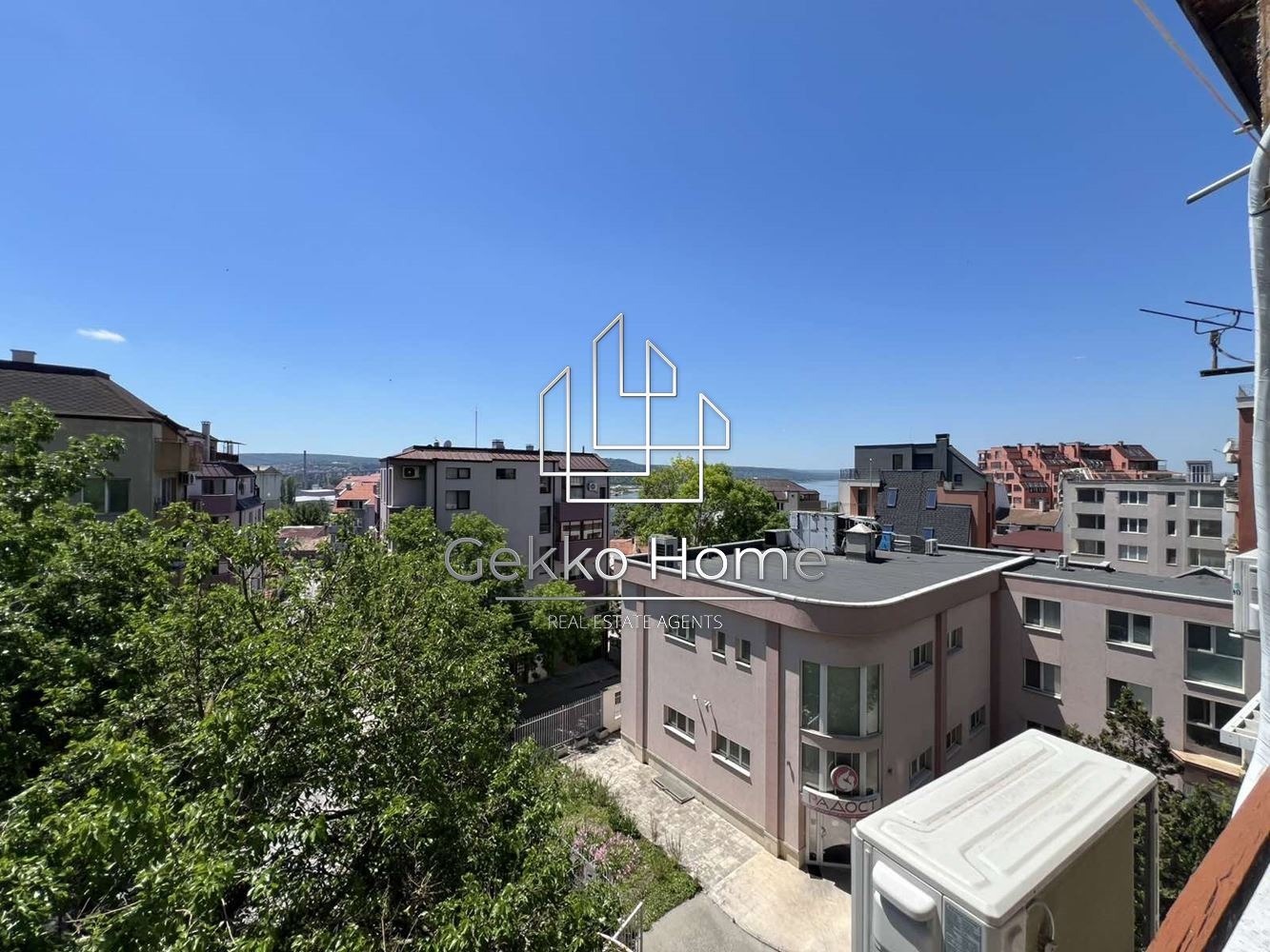 Продава 3-СТАЕН, гр. Варна, Погреби