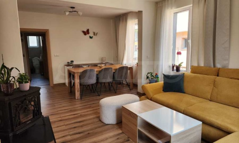 Продава КЪЩА в област Благоевград, гр. Разлог - 190 кв.м / 280 000 € » 547 632.40 лв., СУПРИММО ОФИСИ В СТРАНАТА