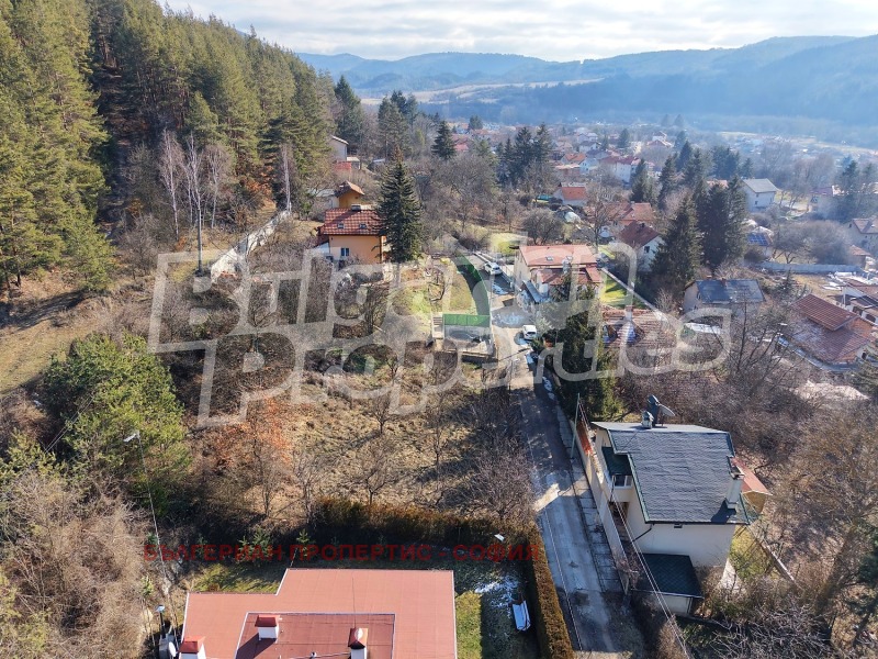 Продава ПАРЦЕЛ в град София, с. Долни Пасарел - 882 кв.м / 176 400 € » 345 008.41 лв., БЪЛГЕРИАН ПРОПЕРТИС - СОФИЯ