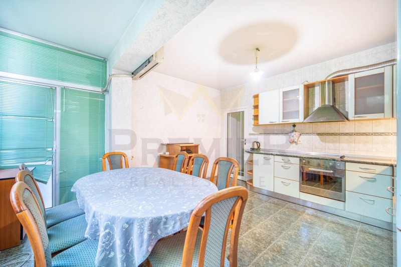 Продава  4-стаен град Варна , Лятно кино Тракия , 110 кв.м | 67940193 - изображение [3]