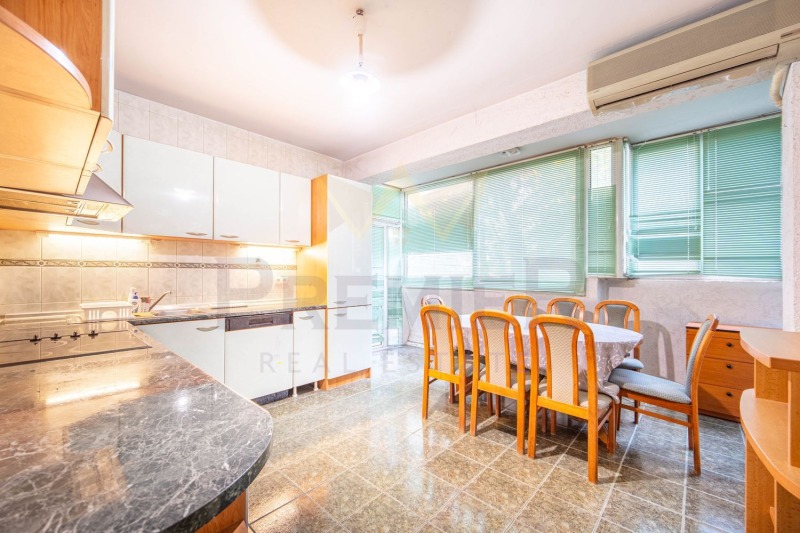 Продава  4-стаен град Варна , Лятно кино Тракия , 110 кв.м | 67940193 - изображение [2]