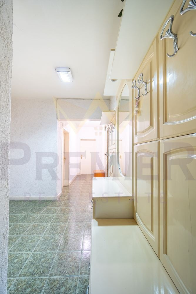 Продава  4-стаен град Варна , Лятно кино Тракия , 110 кв.м | 67940193 - изображение [17]