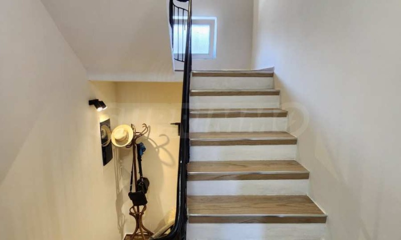 Продава КЪЩА, гр. Разлог, област Благоевград, снимка 9 - Къщи - 52539339