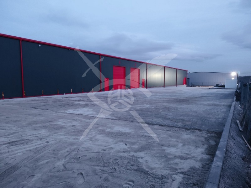 Продава ПРОМ. ПОМЕЩЕНИЕ, гр. Божурище, област София област, снимка 4 - Производствени сгради - 53385979