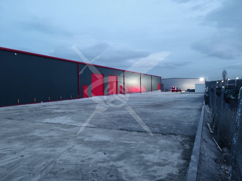 Продава ПРОМ. ПОМЕЩЕНИЕ, гр. Божурище, област София област, снимка 3 - Производствени сгради - 53385979