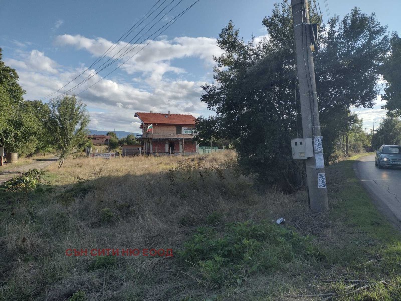 Till salu  Komplott region Sofia , Kostinbrod , 785 kvm | 96012589 - bild [3]